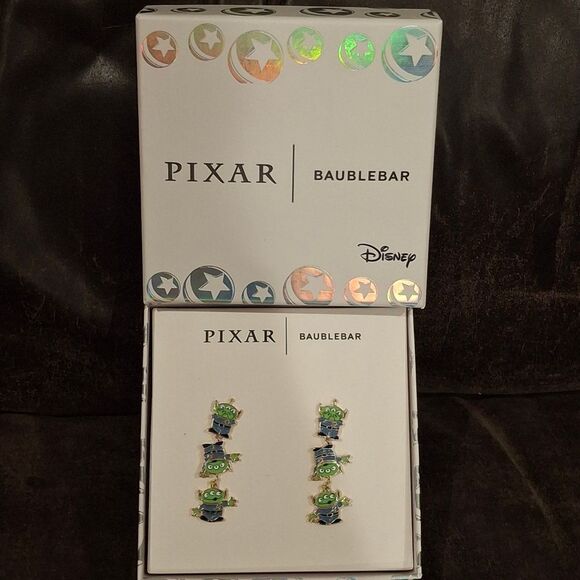 Disney Pixar BAUBLEBAR Toy Story Aliens Claw Machine Drop Earrings - Picture 6 of 7
